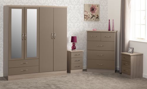 Seconique Furniture Nevada Oyster Gloss and Light Oak Effect Veneer 4 Door 2 Drawer Mirrored Wardrobe Bedroom Set