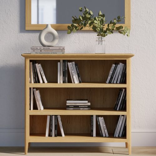 Heritance Saxby Oak Small Bookcase