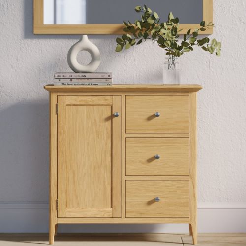 Heritance Saxby Oak Hallway Cabinet