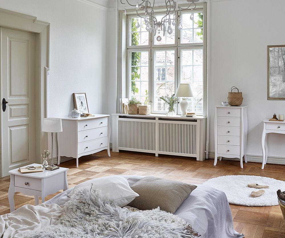 FTG Baroque White 3 Drawer Wide Chest