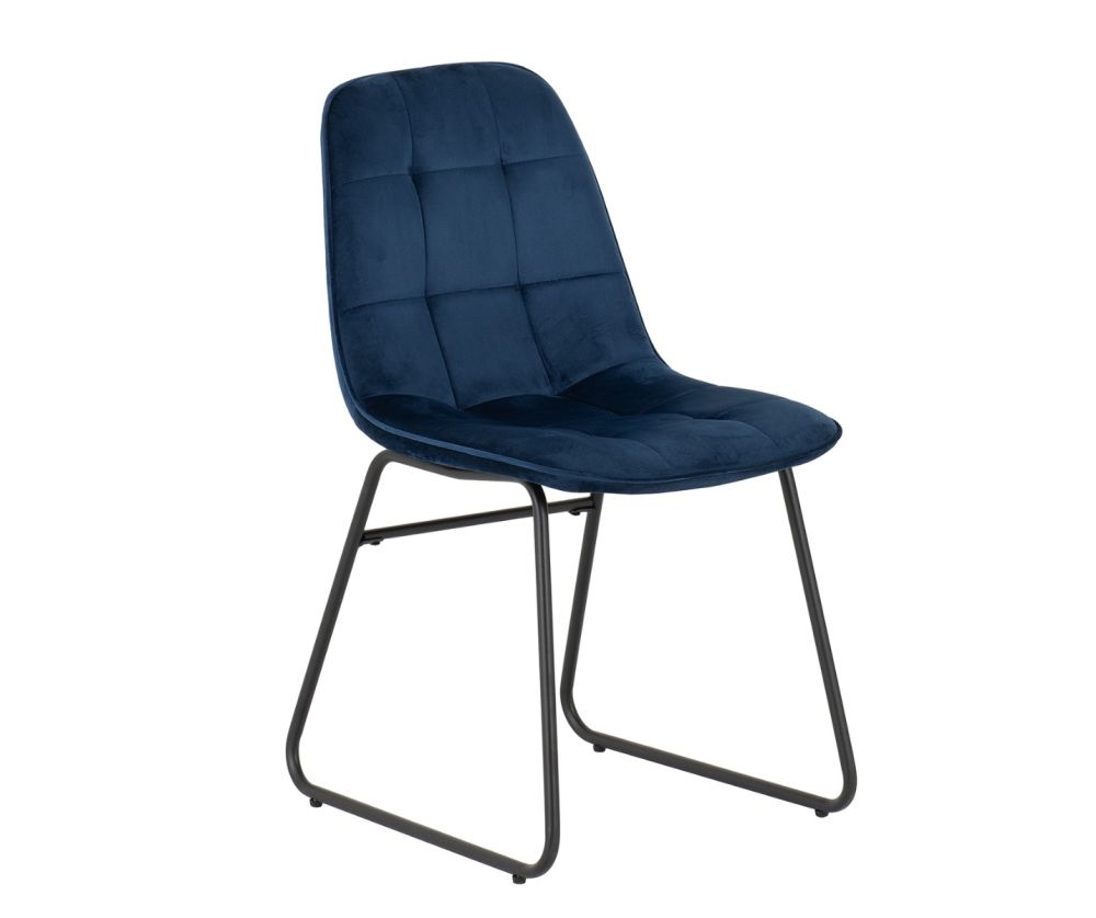 Seconique Furniture Hamilton Large Dining Set – Medium Oak Effect Table & Lukas Sapphire Blue Velvet Dining Chairs