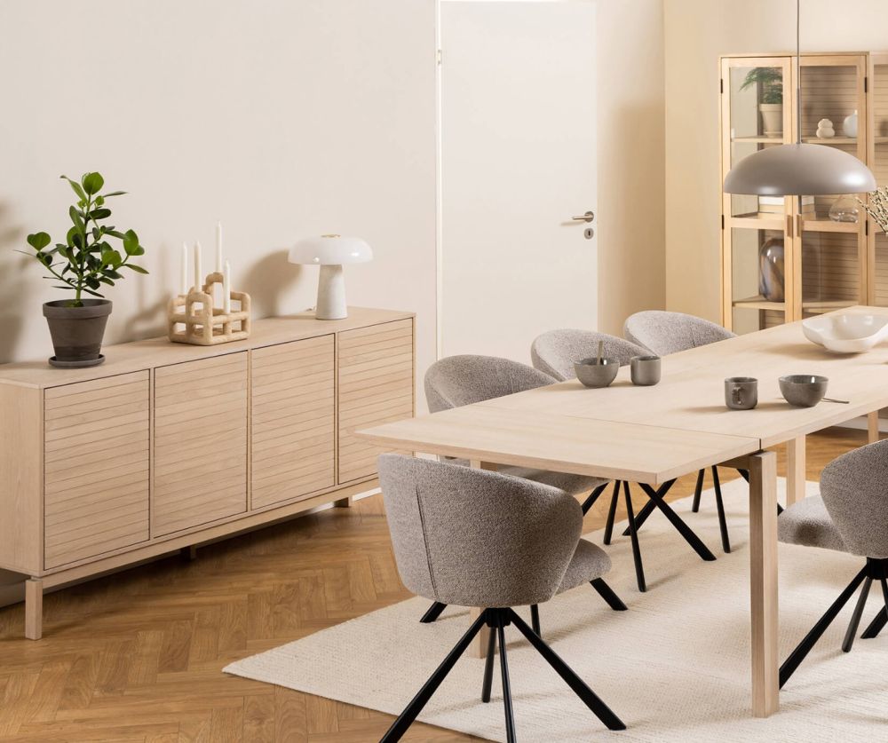 Linley White Oak 4 Door Sideboard 