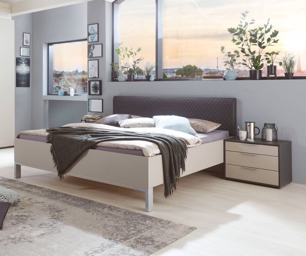 Wiemann Glasgow Futon Bed Frame With Diamond Stitched Faux Leather Headboard