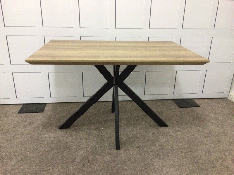 Furniture Link Manhattan Oak Dining Table (W140cm)