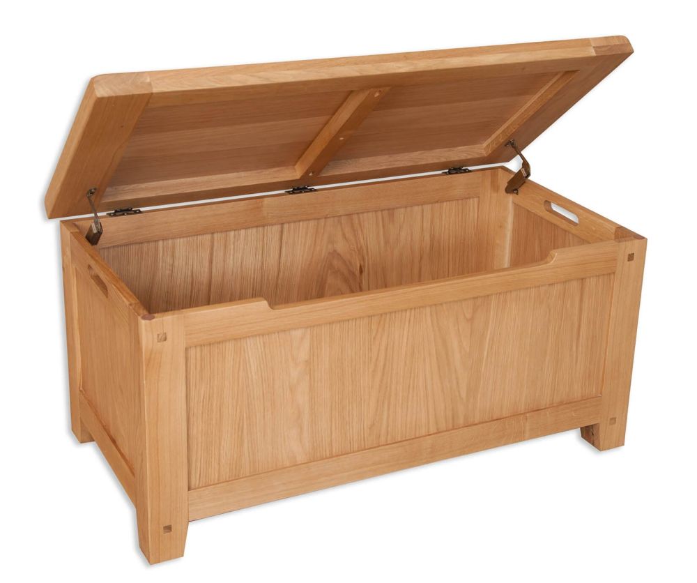 Melbourne Natural Oak Blanket Box
