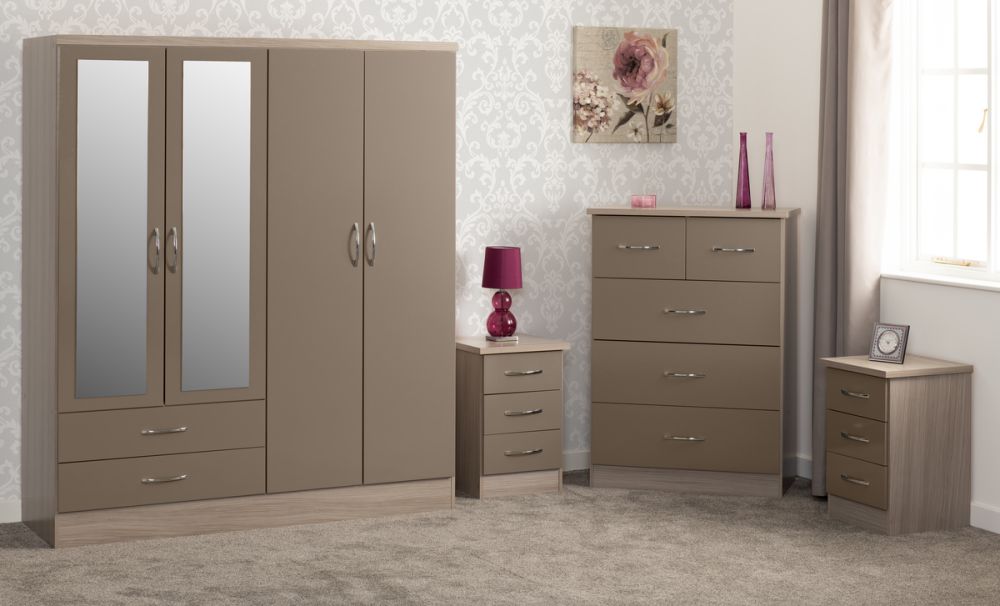 Seconique Furniture Nevada Oyster Gloss and Light Oak Effect Veneer 4 Door 2 Drawer Mirrored Wardrobe Bedroom Set