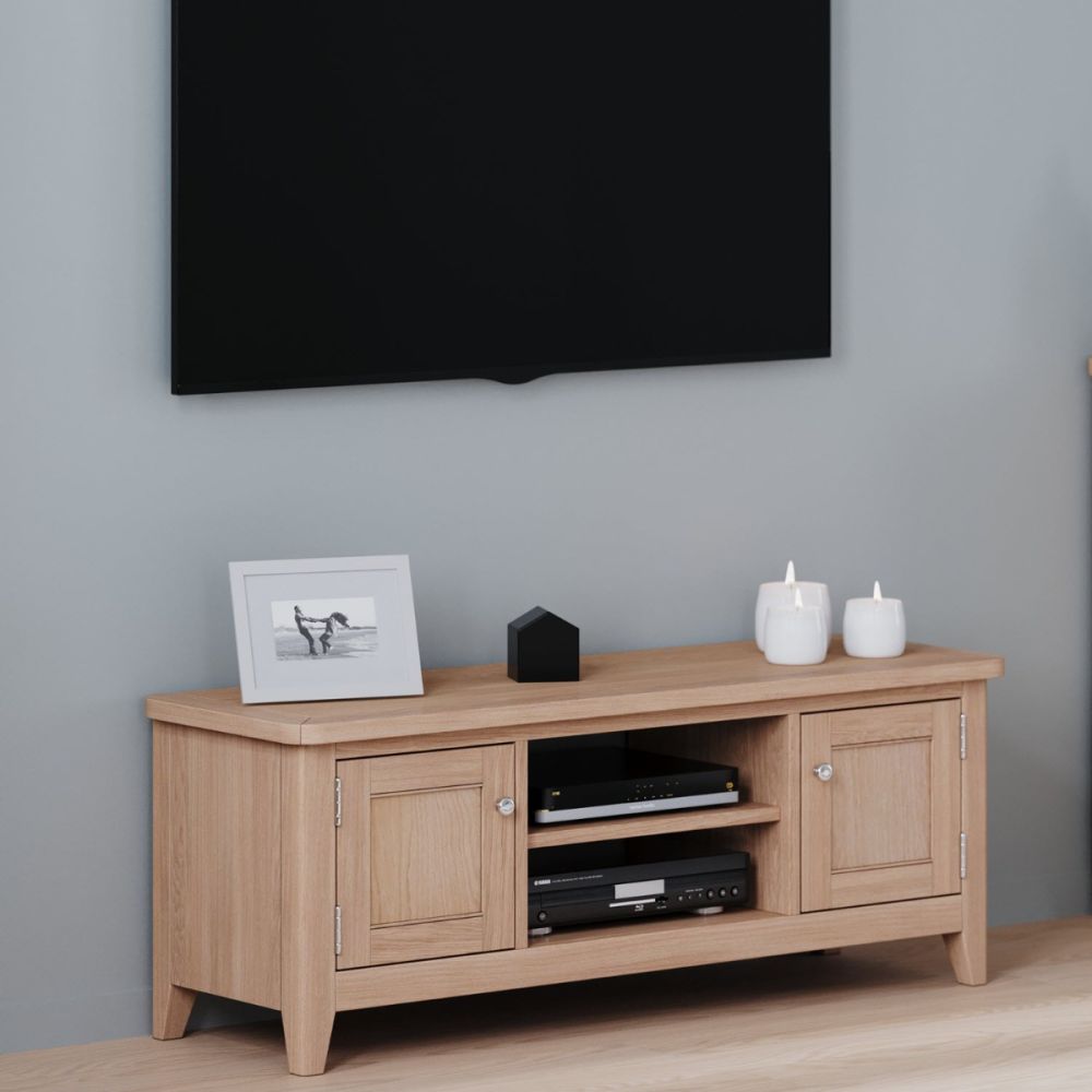Heritance Arlyn Oak Wide TV Cabinet
