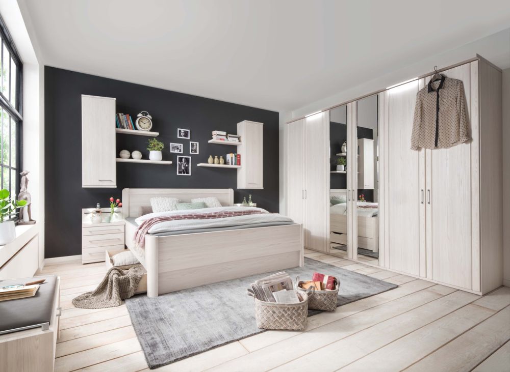 Wiemann Mainau 2 Wall Unit with Door